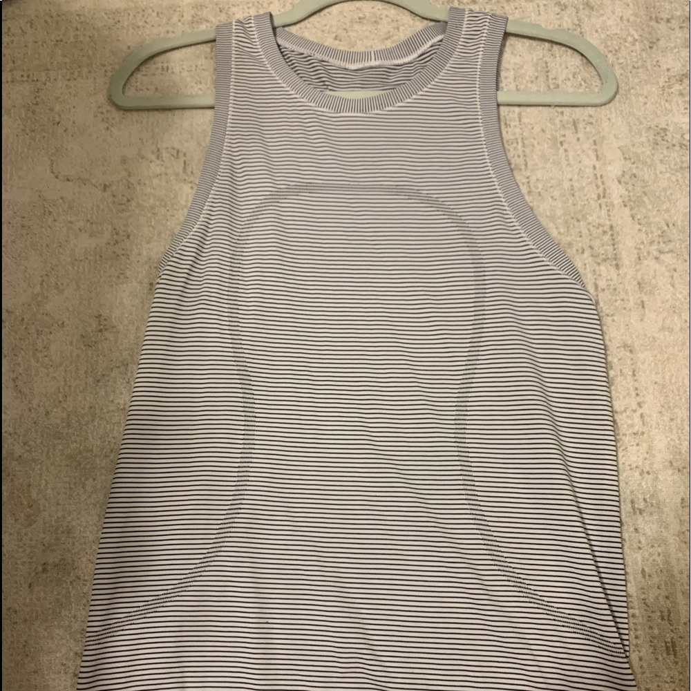 COPY - Lululemon Swiftly Tech Muscle Tank